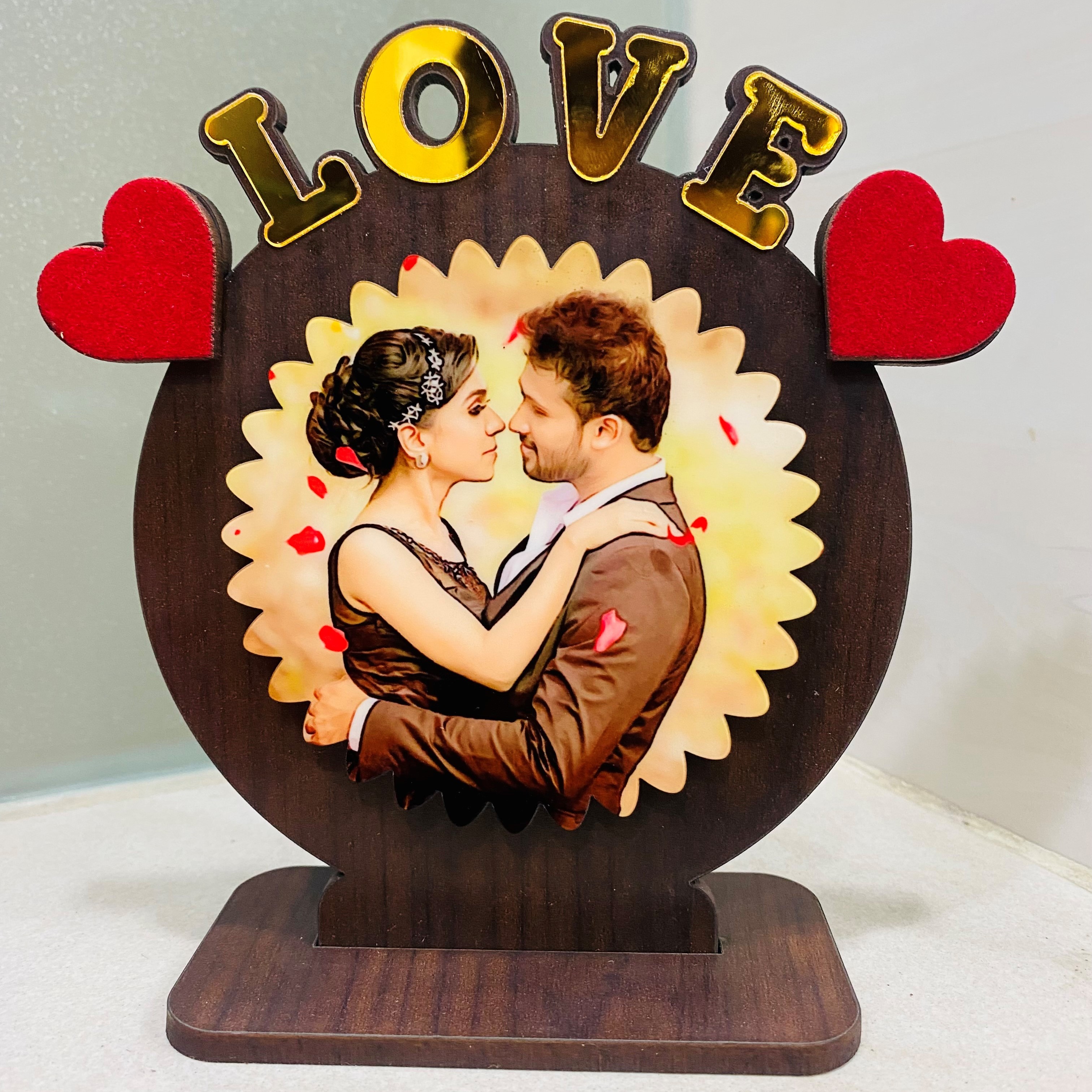 CrazzyGIFT.com Fully Personalized Gifts for Anniversary | Customized Gifts  for Wife | Handcrafted 3D Photo Crystal With Wooden White LED Light Base  (WifeBirthday) : Amazon.in: Home & Kitchen