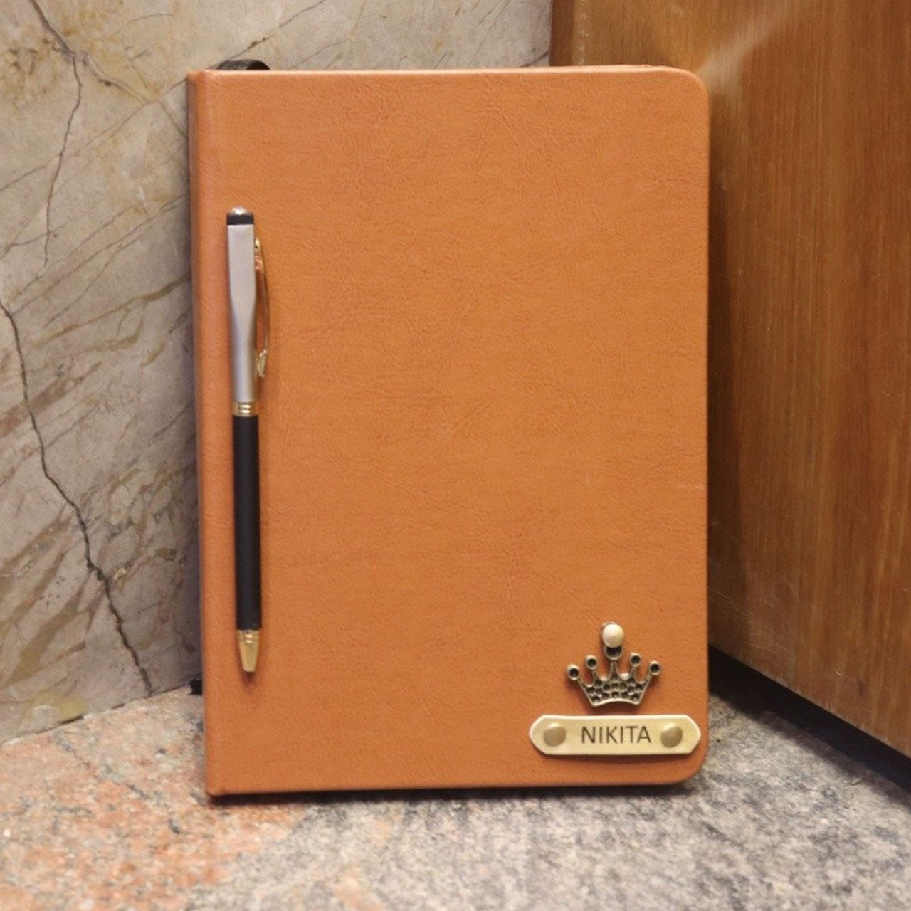 Personalised Men's Wallet, Pen, Diary & Temperature Bottle (Black Colo –  WalletKart.in