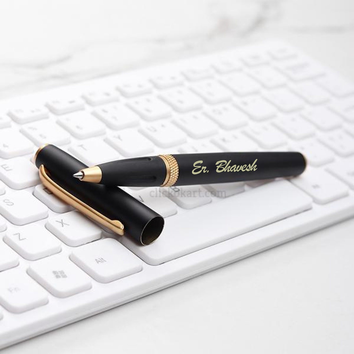 Giftana Personalized Pen with Name, Customized Pen with Box on Both, Brown  Body Metal Ballpoint Pen Gift for Official Usage, Gifts for Anniversary,  Teacher's Day Gifts, Birthday Gifts for Everyone : Amazon.in: