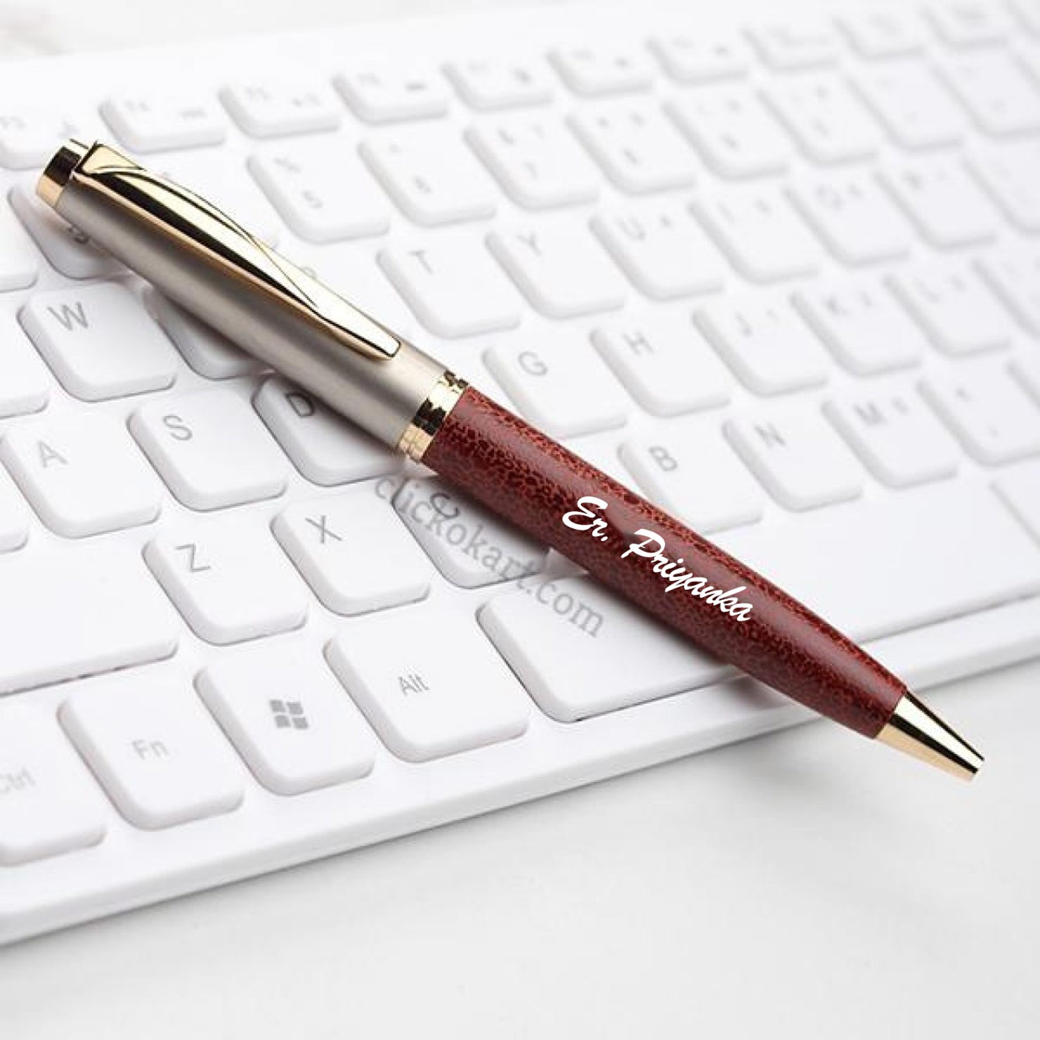 Giftsvalla Personalized Roller Pen With Name Engraved On It/Ideal For  Gifting On Any Special Occasion white - Couple Set, Sleek, Sharp, and  Stylish, Comfortable grip : Amazon.in: Office Products